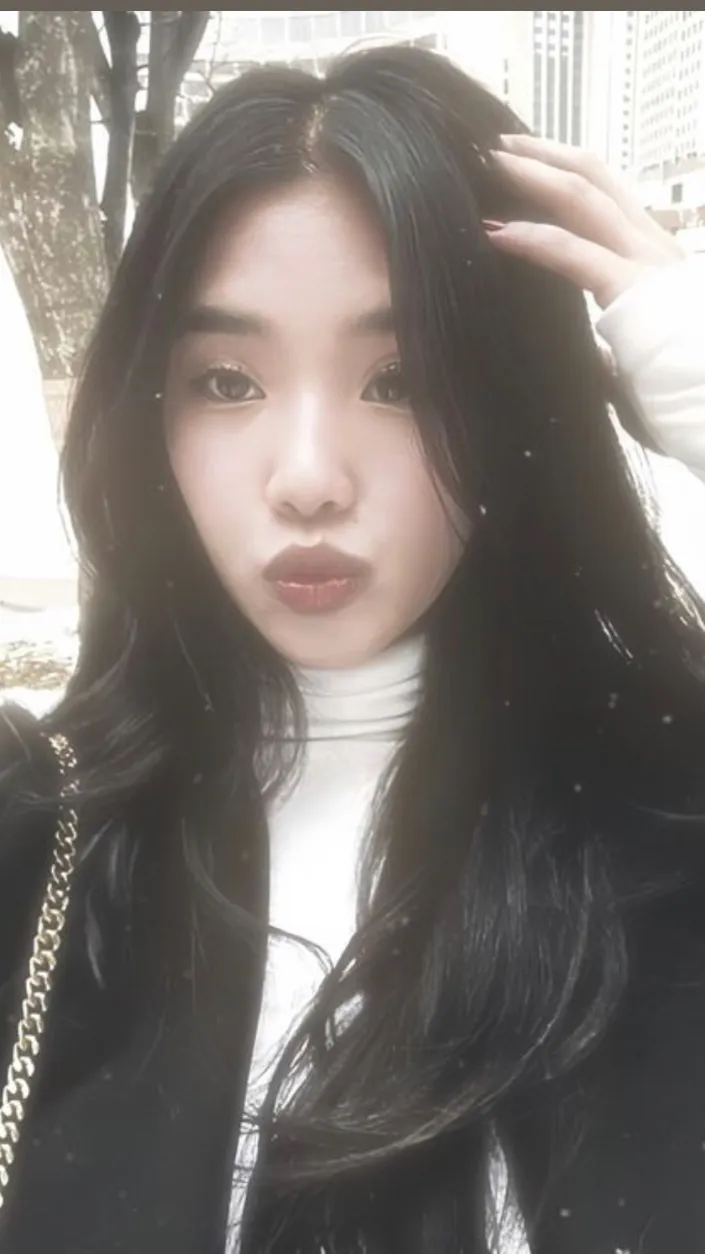 ai character: Sophia  background