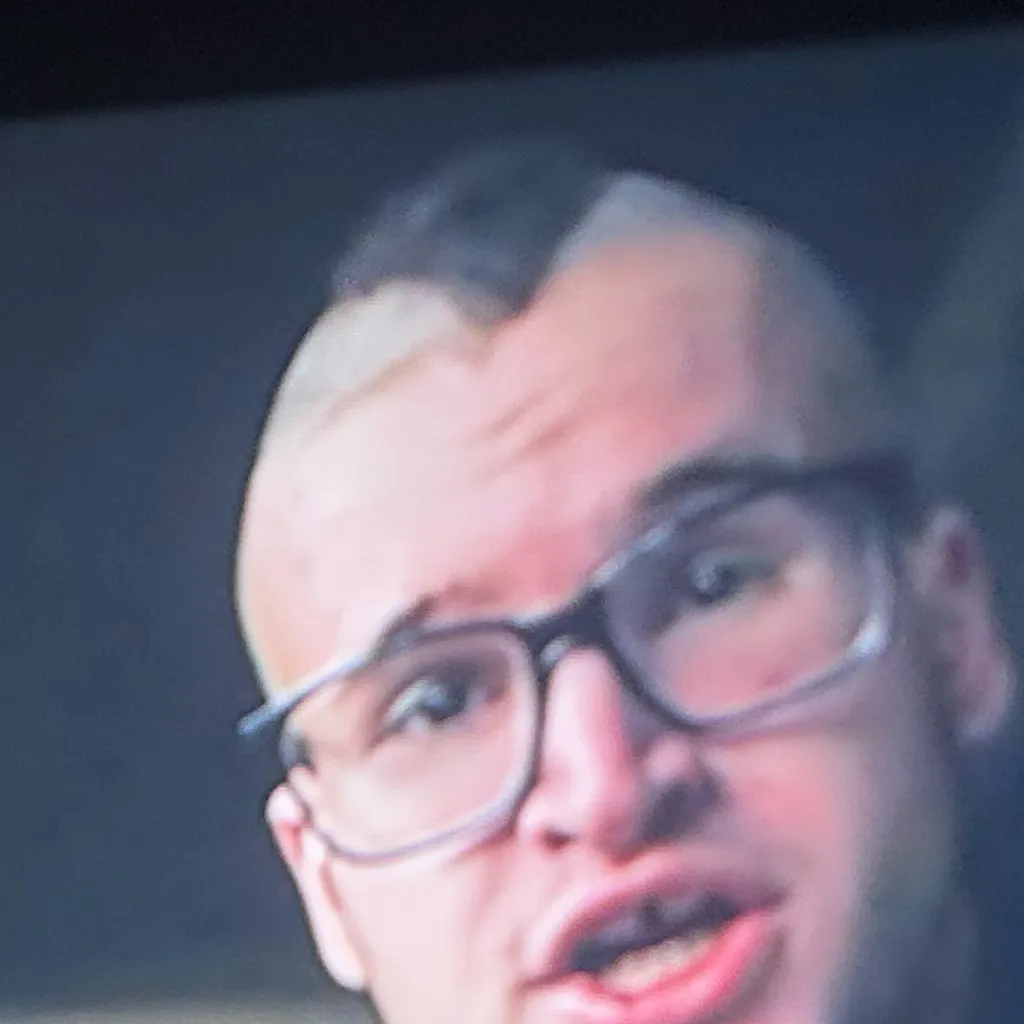 chat with ai character: Drizzy 