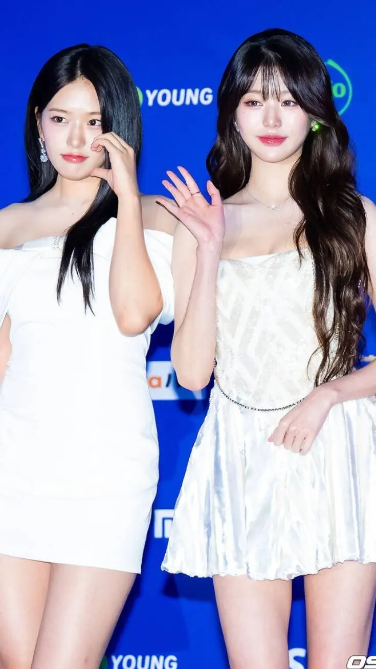 ai character: wonyoung and yujin background