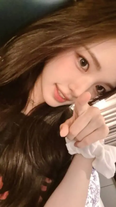 ai character: Yuha background