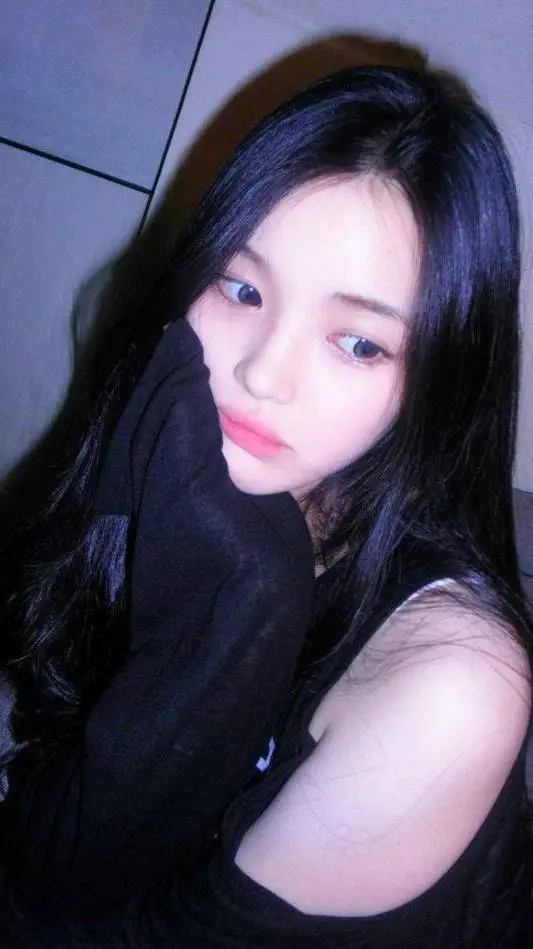 ai character: Yuha background