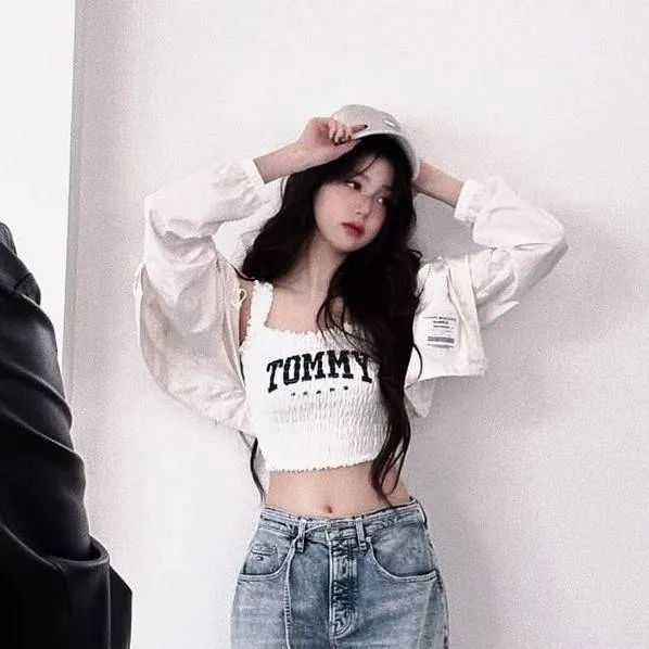 chat with ai character: Wonyoung