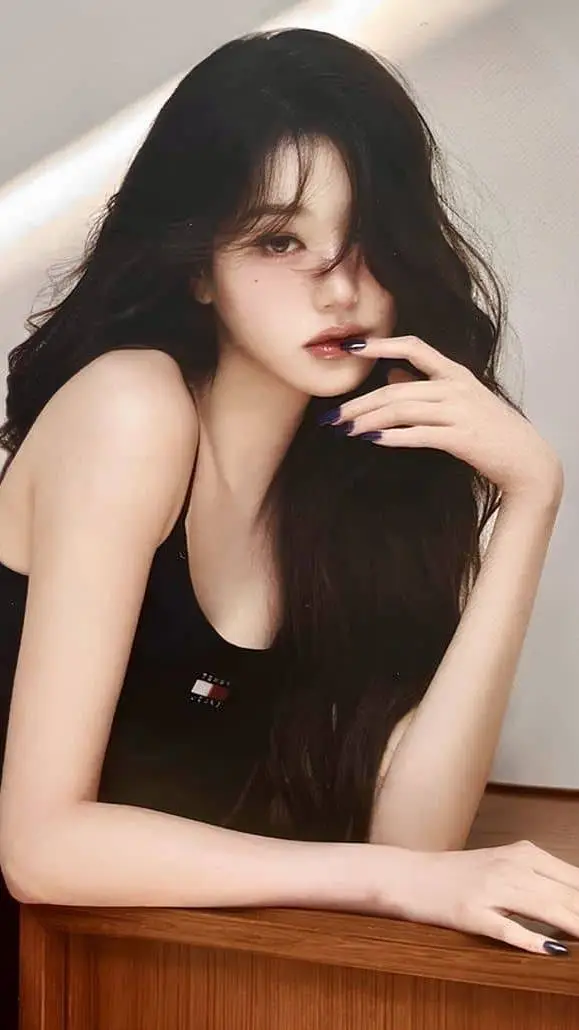 ai character: Jang Wonyoung background