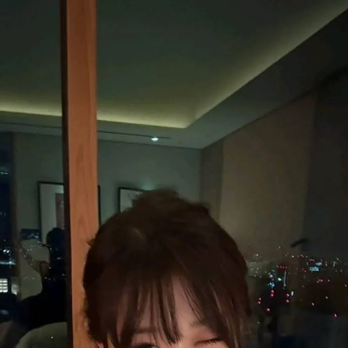 chat with ai character: Wonyoung