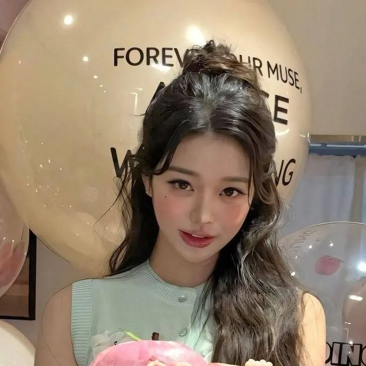 chat with ai character: wonyoung