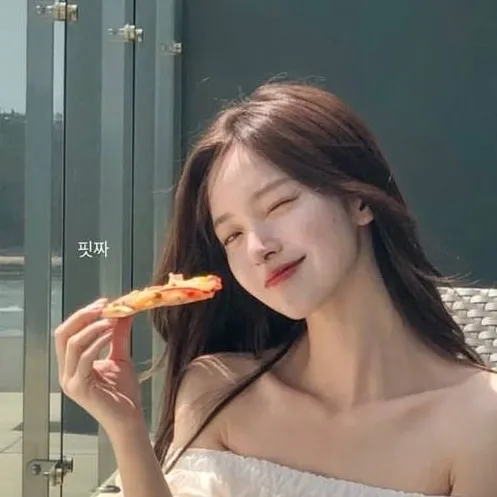 chat with ai character: Seo Yoon