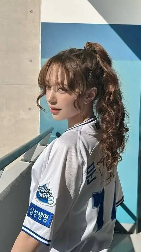 ai character: Chanelle Moon background