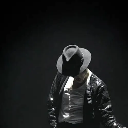 chat with ai character: Michael Jackson 