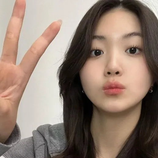 chat with ai character: Friends GC