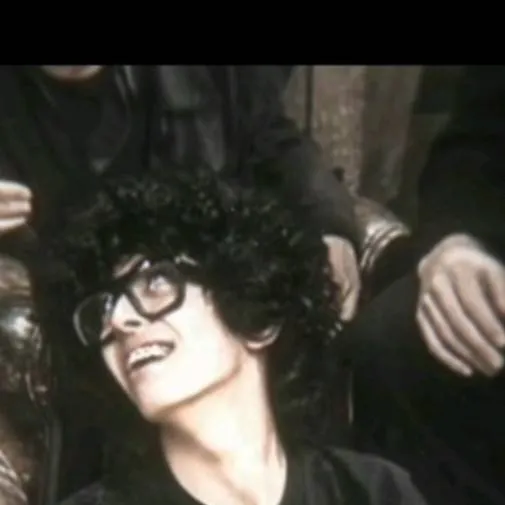 chat with ai character: Moosa Mostafa 