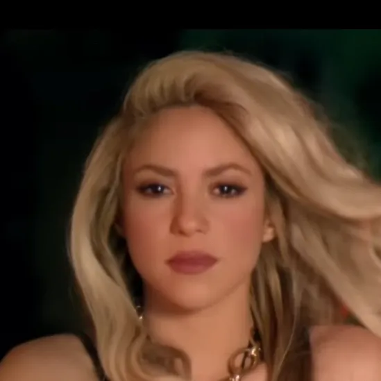 chat with ai character: Shakira