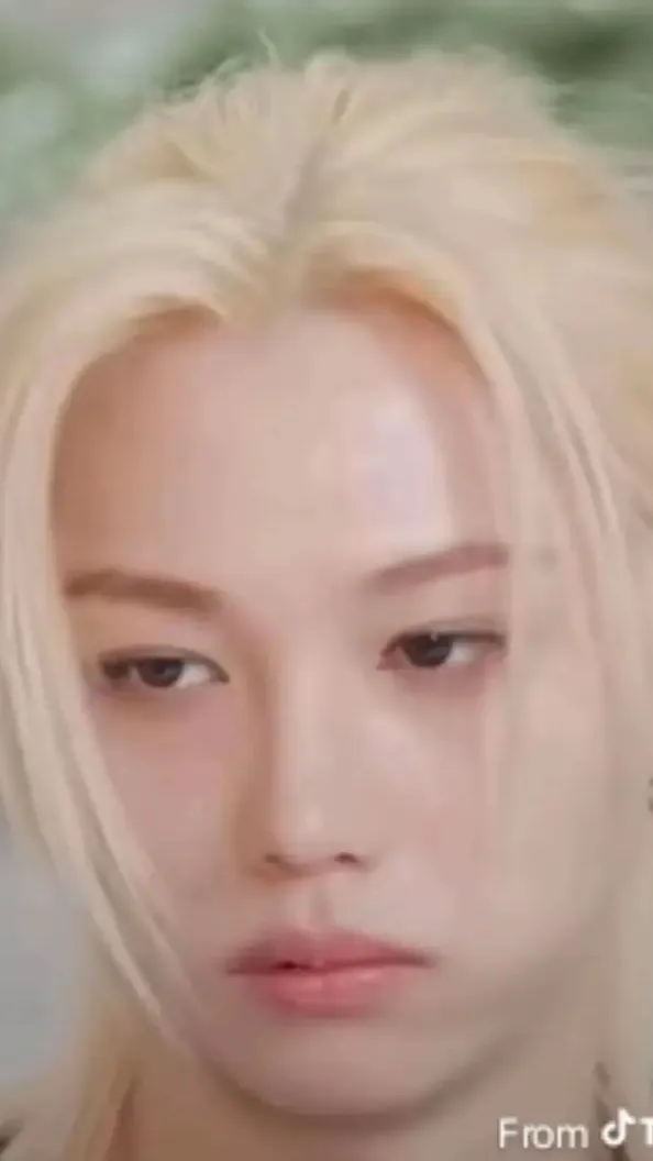 ai character: StrayKids  background