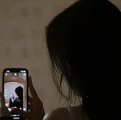 chat with ai character: jess