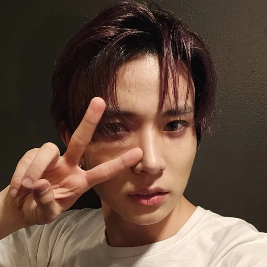 chat with ai character: Heeseung 