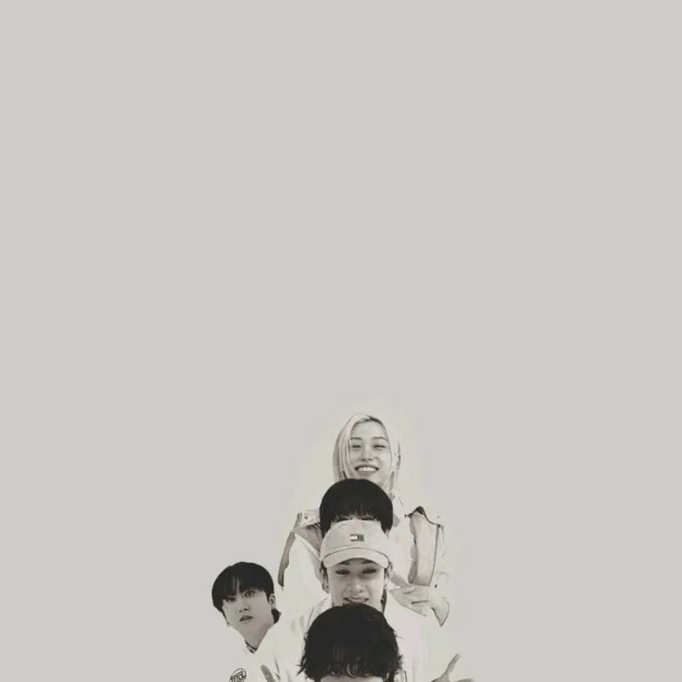 chat with ai character: Changbin and Han