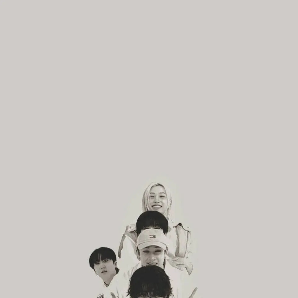 chat with ai character: Stray Kids