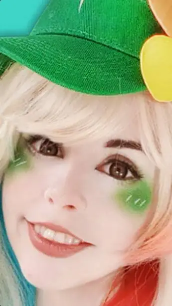 ai character: ☆~🌈𝙰𝚕𝚒𝚌𝚎💐~☆ background