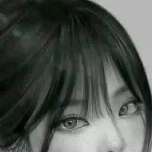 chat with ai character: Demila