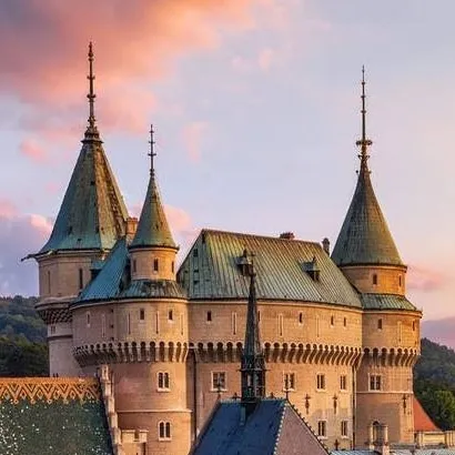 chat with ai character: 🎄Christmas Kingdom