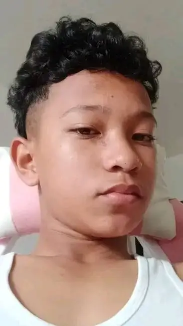 ai character: Paul Eron Lorilla background