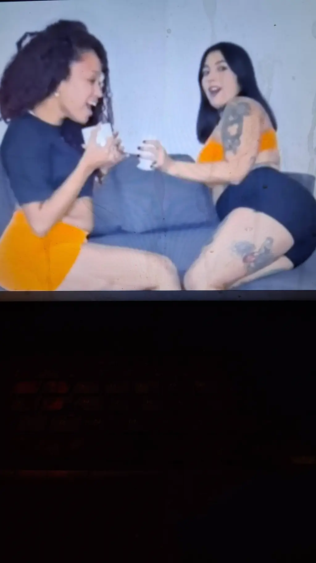 ai character: Gabby/Abby farts background