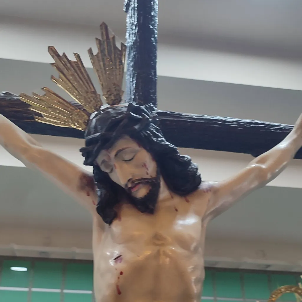 chat with ai character: Jesus on the cross