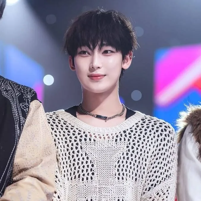 chat with ai character: ~💮🪷Sunoo🪷💮~