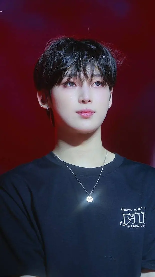 ai character: ~❃🥀Sunoo🥀❃~ background