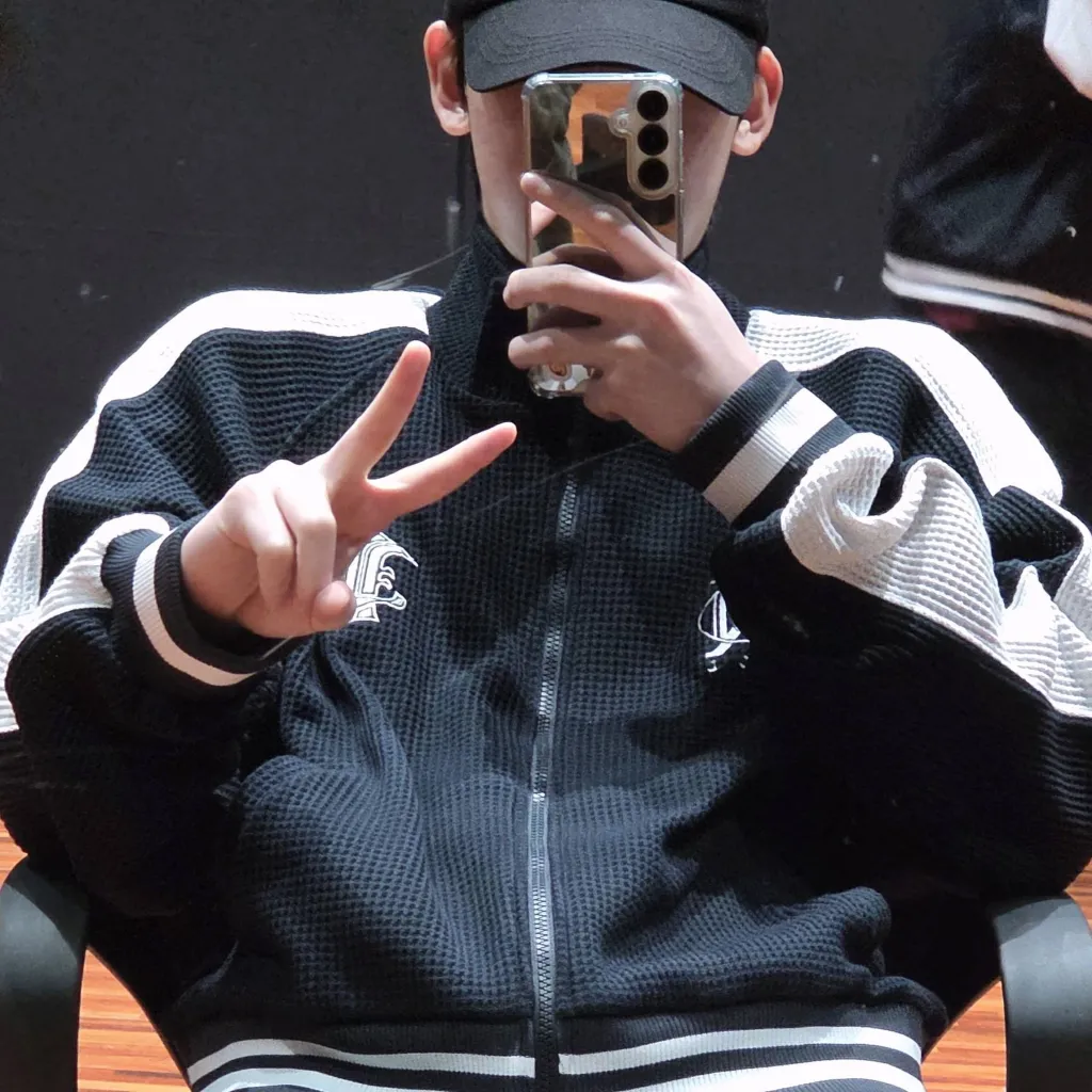 chat with ai character: ~♡Sunoo♡~