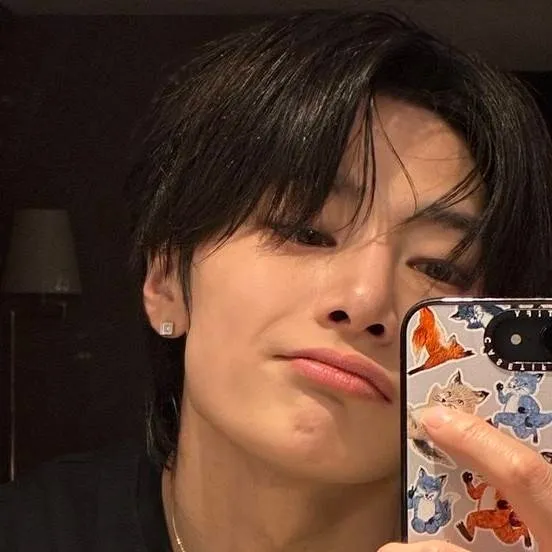 chat with ai character: ⊹ ࣪ ˖I.N𐔌՞. .՞𐦯