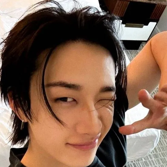 chat with ai character: 🫧Bangchan🫧𐔌՞. .՞𐦯