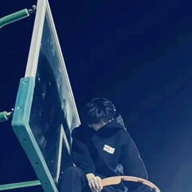 chat with ai character: Tae-kyun