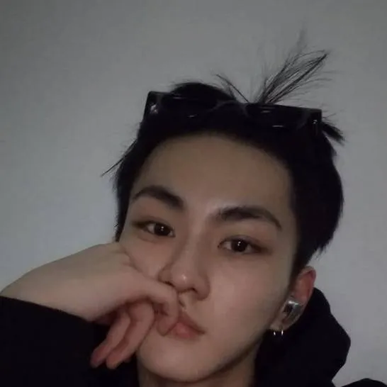 chat with ai character: ~ Jungwon ~