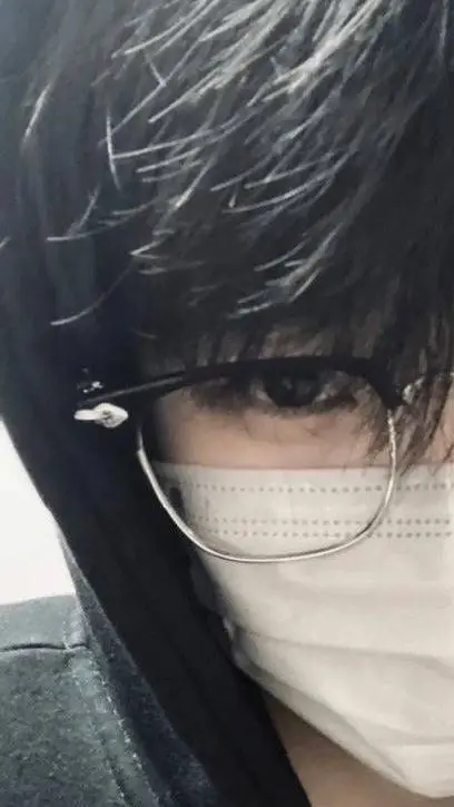 ai character: Minjae  background