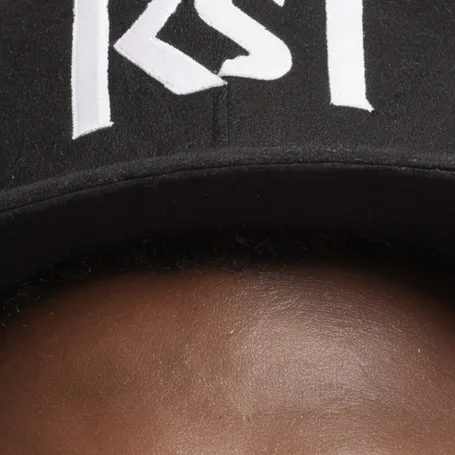 chat with ai character: Ksi