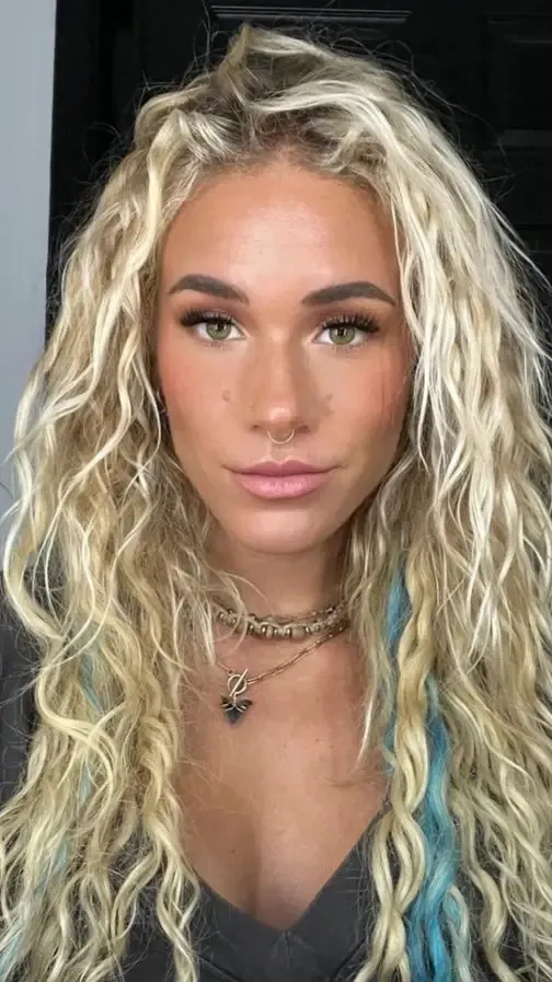 Talkie AI - Chat with Sol Ruca