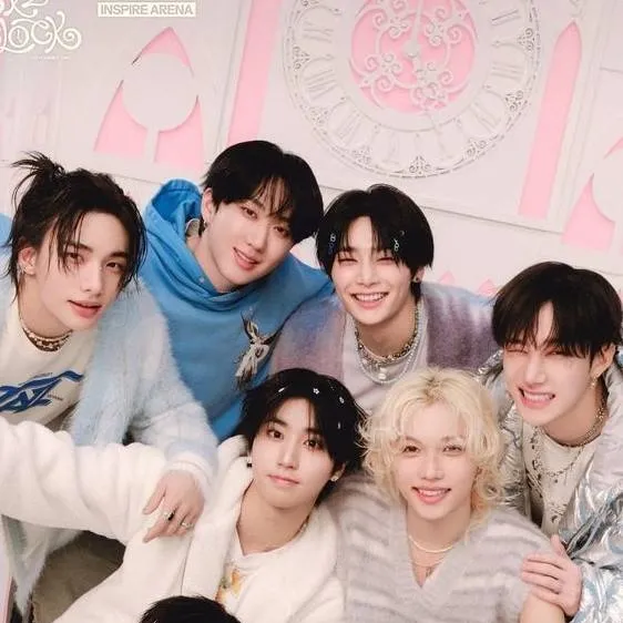 chat with ai character: ☆STRAYKIDS☆