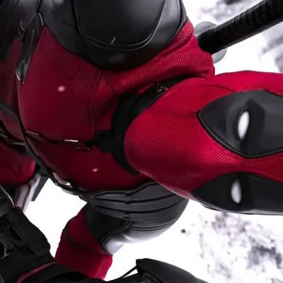 chat with ai character: Deadpool