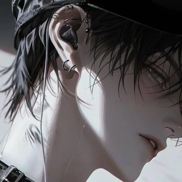 chat with ai character: ♡°Ezra•♤