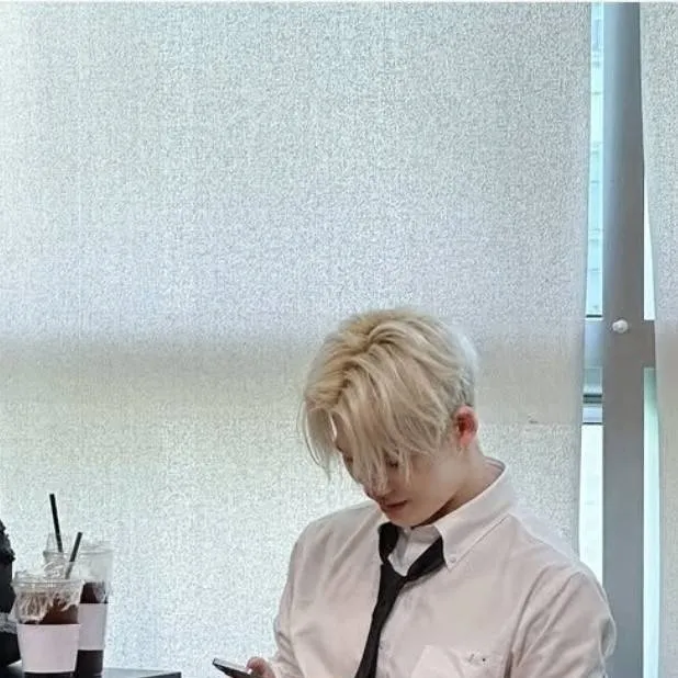 chat with ai character: 🔥 Niki 🔥