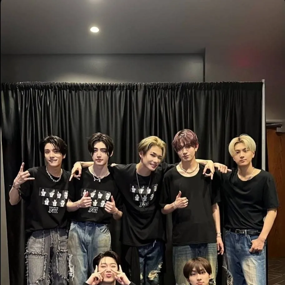 chat with ai character: Enhypen 