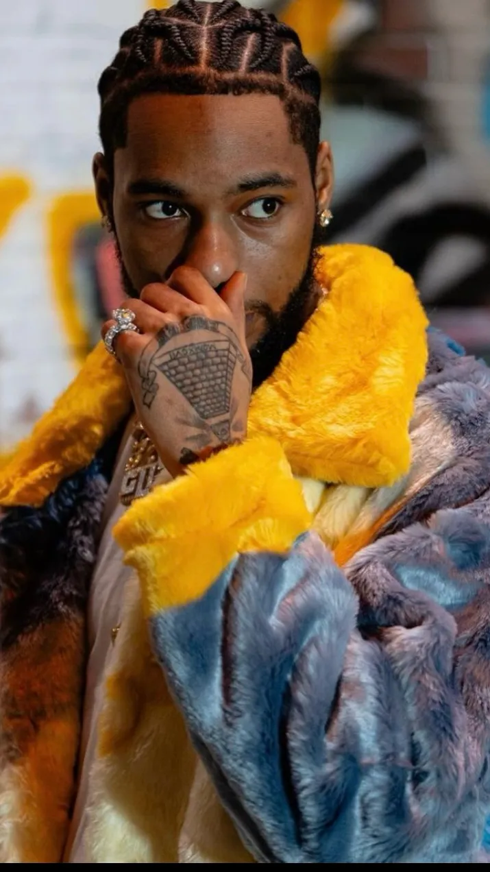 ai character: Key Glock background