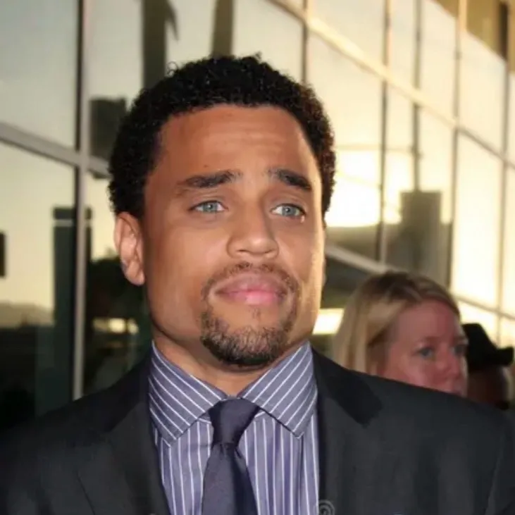 chat with ai character: Michael Ealy