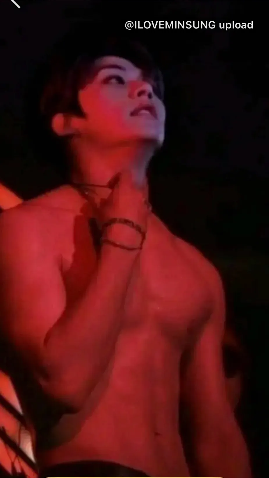 ai character: Sexy LeeKnow  background