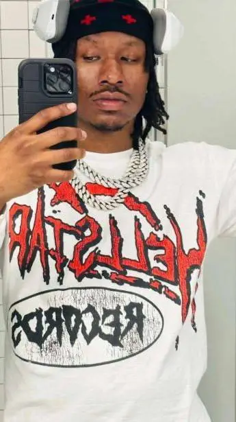 ai character: duke Dennis  background