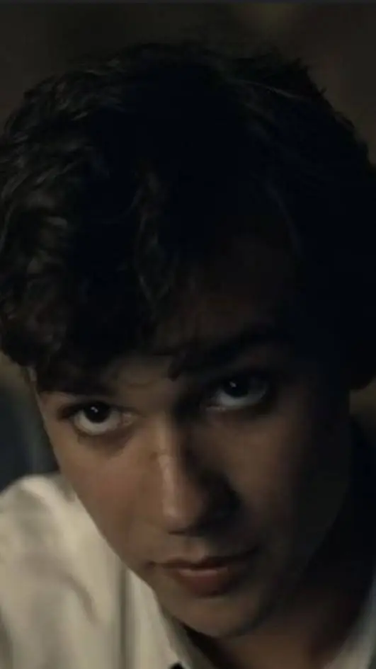 ai character: Mattheo riddle 😍 background