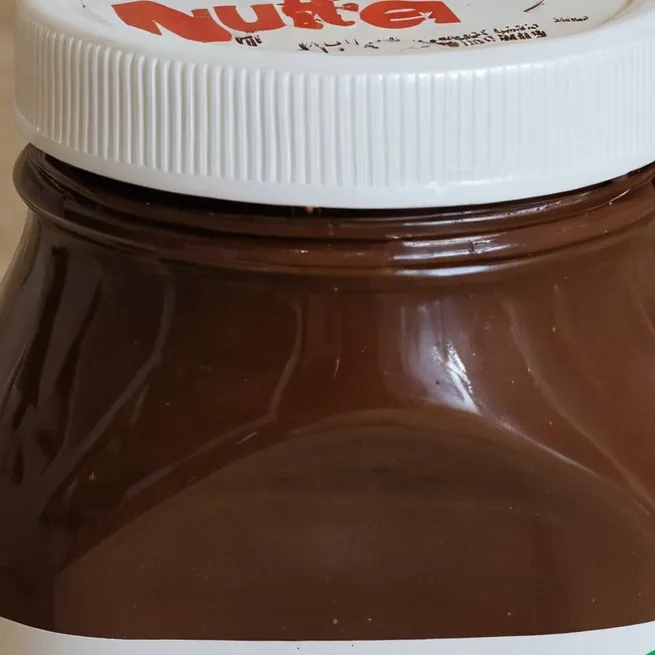 chat with ai character: Nutella