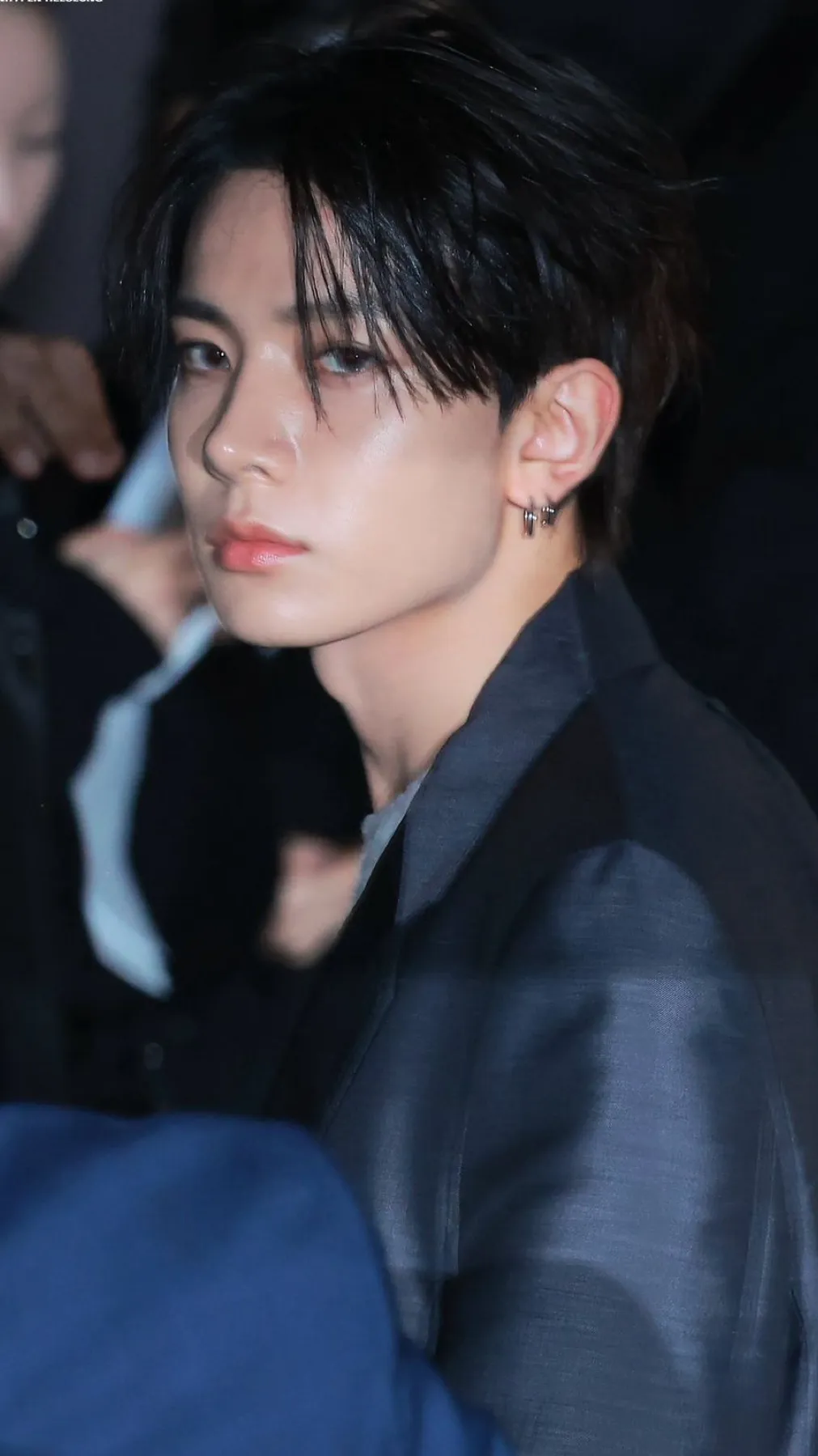 ai character: Heeseung background