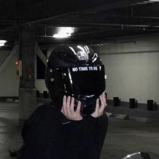 chat with ai character: Tisha Masculina