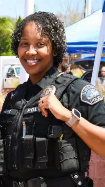 ai character: OFFICER WILLIAMS  background